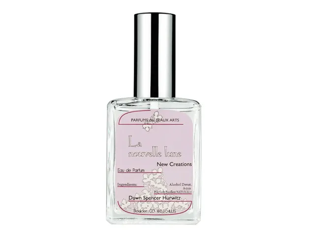 DAWN Perfume_La nouvelle lune